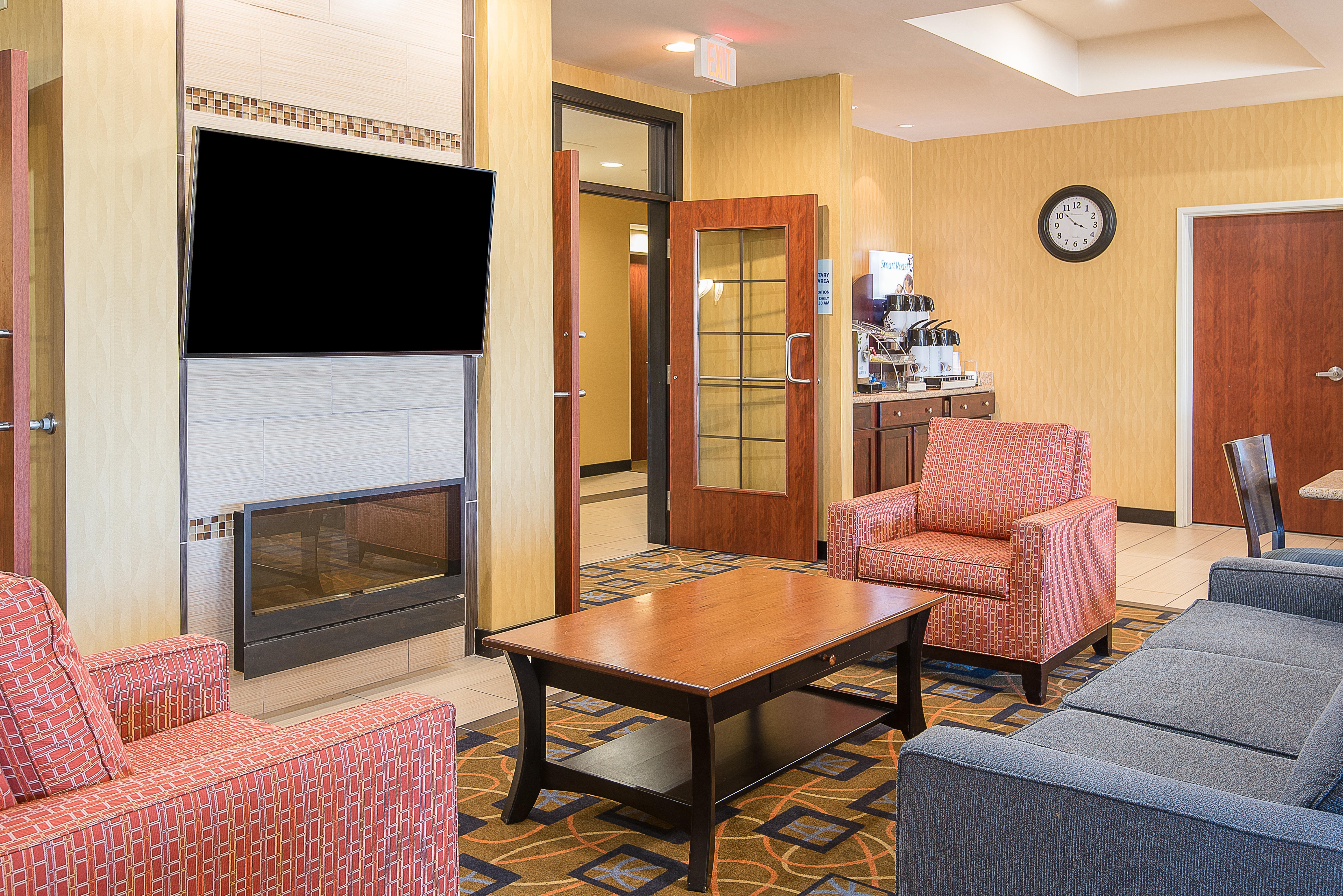 Holiday Inn Express And Suites Lafayette East, An Ihg Hotel Exteriör bild