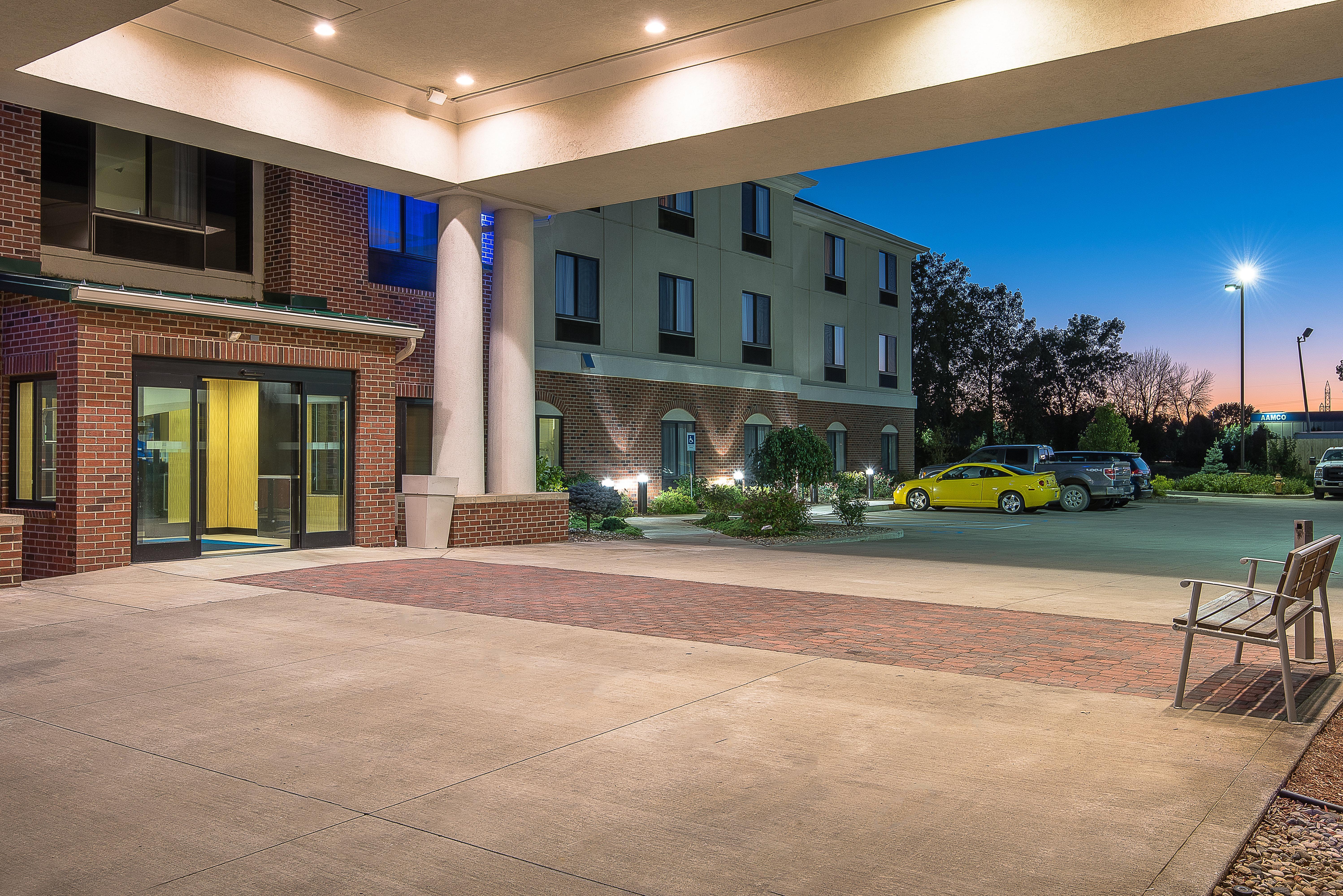 Holiday Inn Express And Suites Lafayette East, An Ihg Hotel Exteriör bild